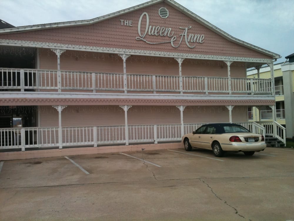 Queen Anne Motel