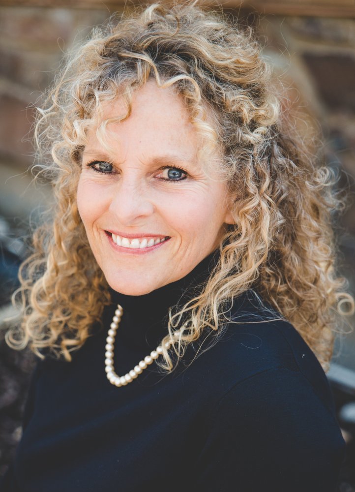 Terri Sizemore - Abode & Co Real Estate
