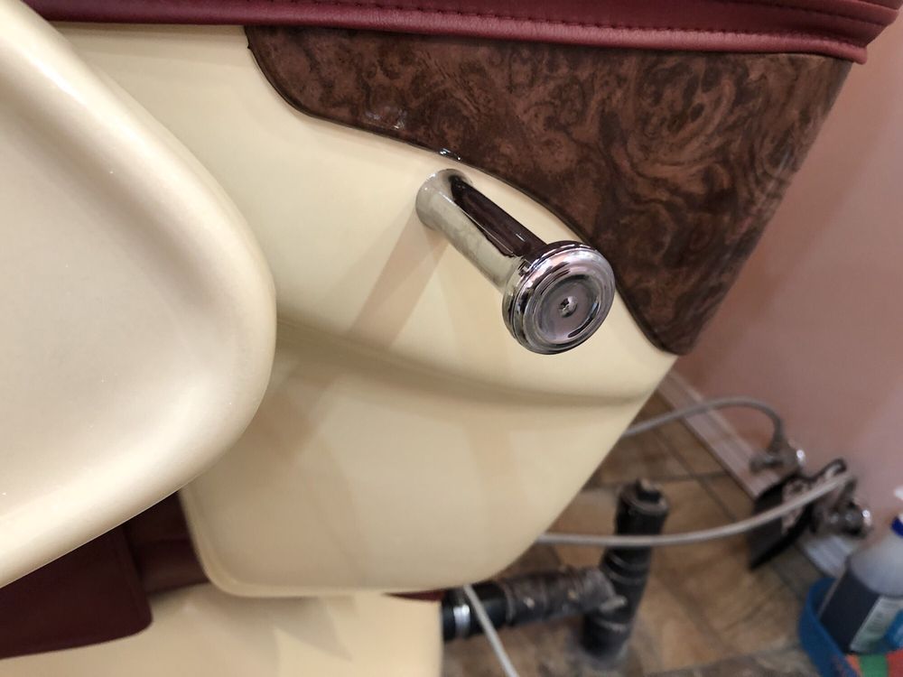 Purse Hangers On Pedicure Chair Yelp