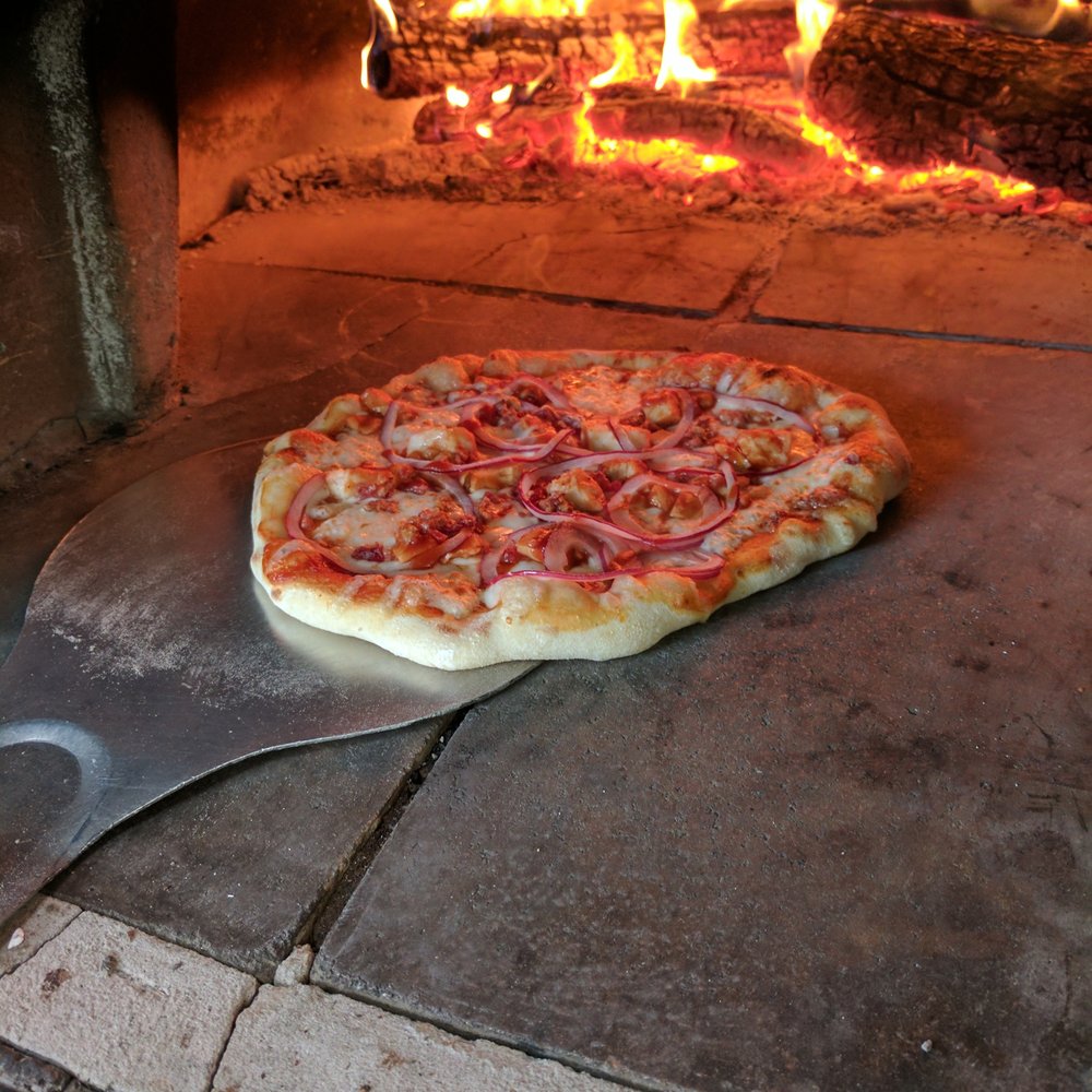 Pia's Wood Fired Pizza