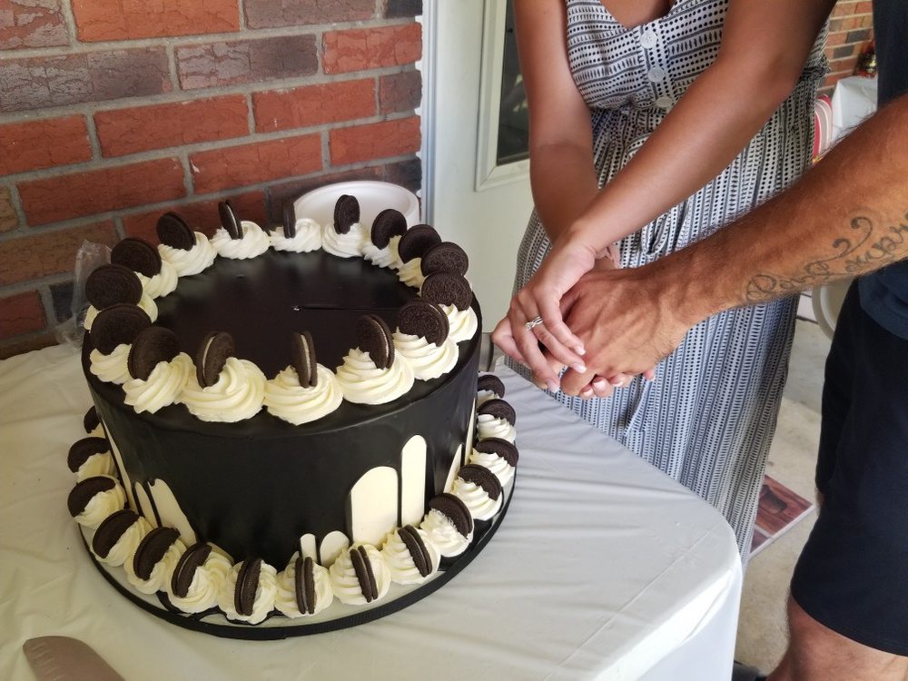 Custom Cakes by Adele