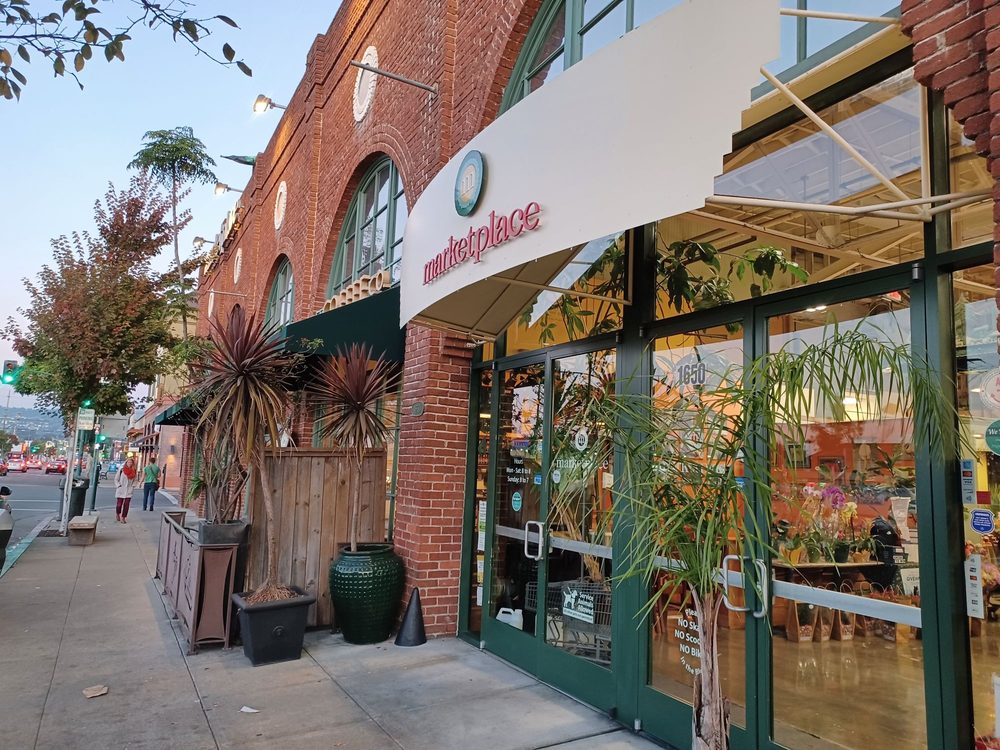 Alameda Marketplace
