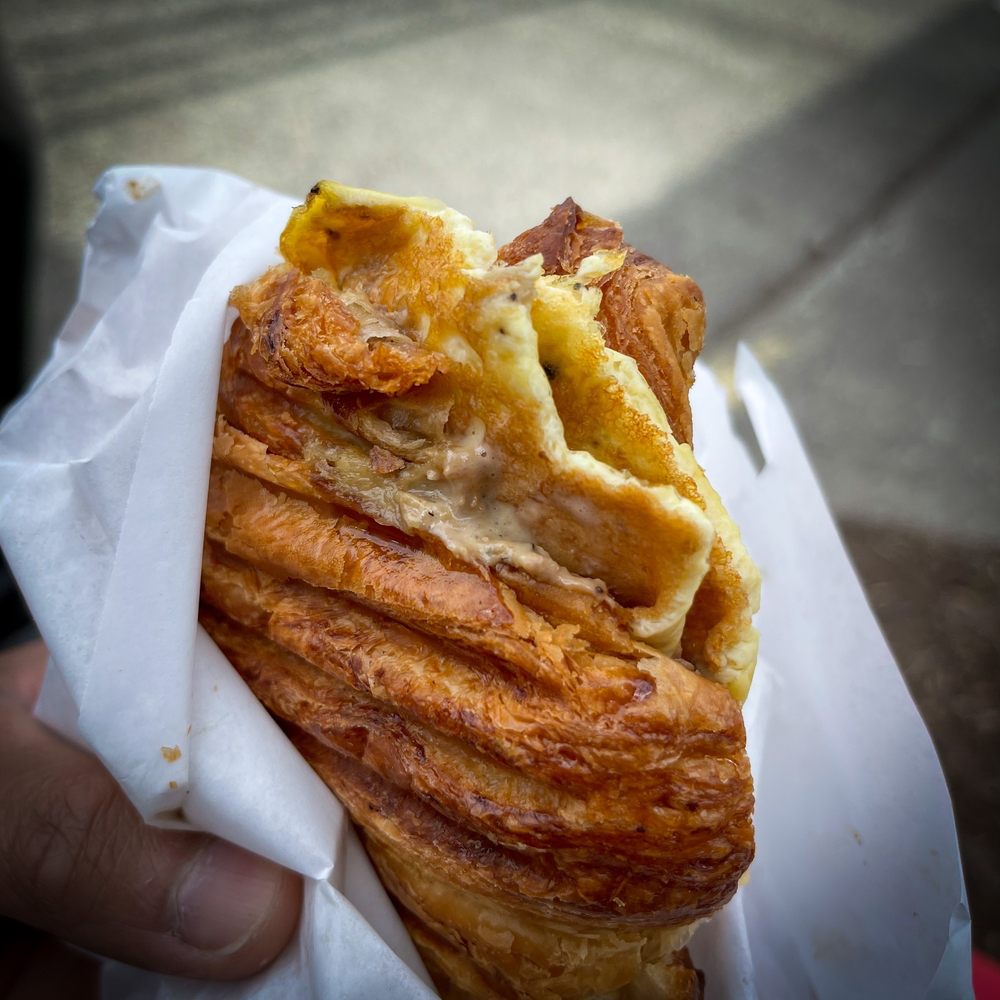 Hello Em Viet Coffee & Roastery