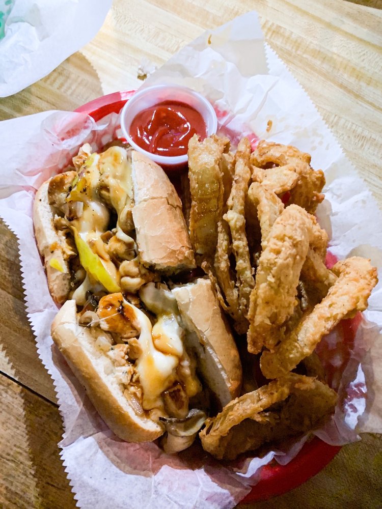 Putter's Patio & Grill