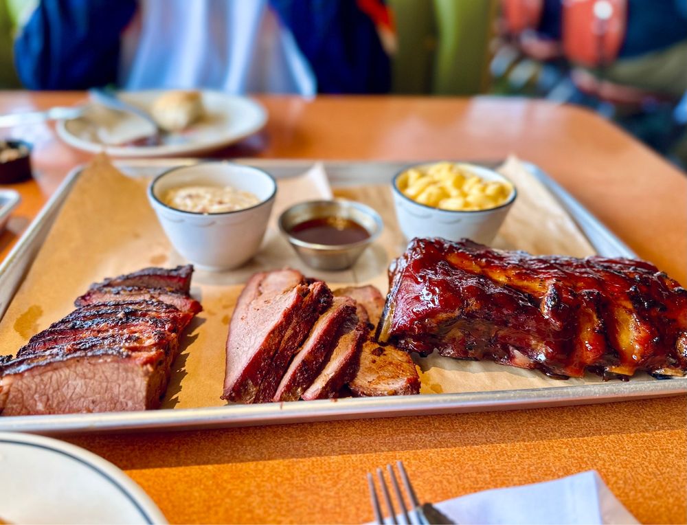 Lucille's Smokehouse Bar-B-Que