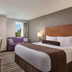 Crowne Plaza Portland Lake Oswego 122 Photos 83 Reviews Photo Of Crowne Plaza Portland Lake Oswego Or United States
