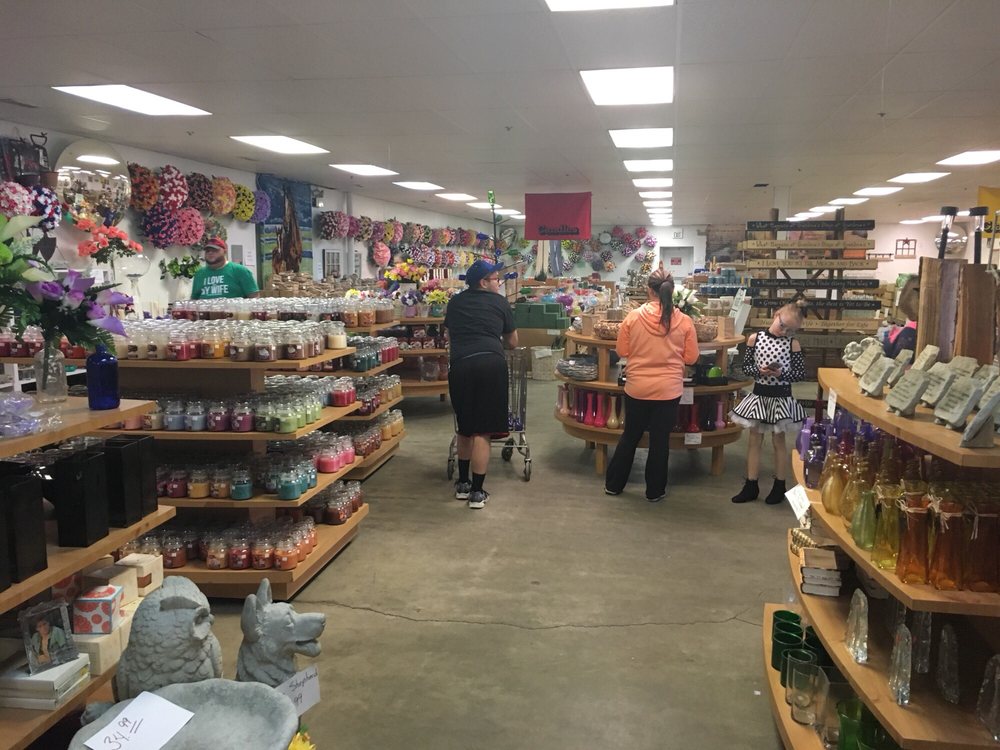 Glass and More Factory Outlet Flea Markets 1300 S Batavia Ave