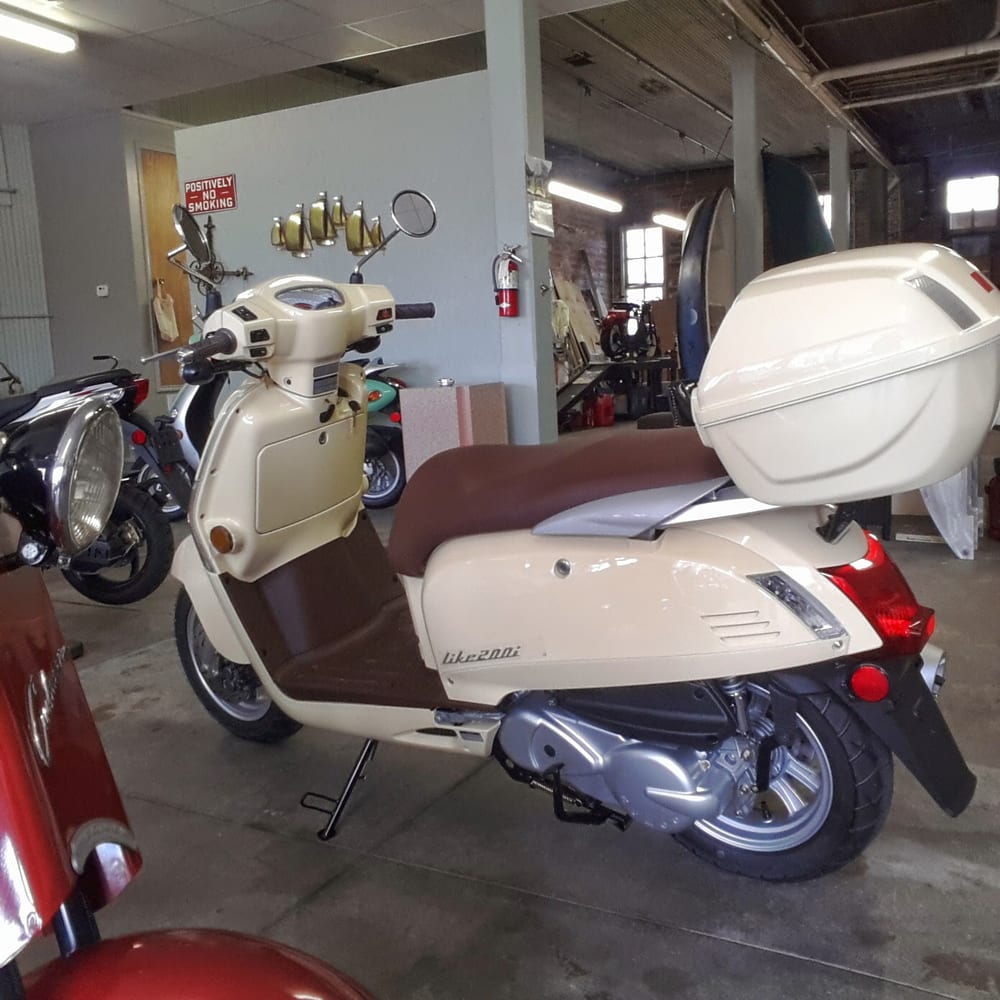 Apollo Scooters Motorcycle Dealers 2509 Market St, Galveston, TX