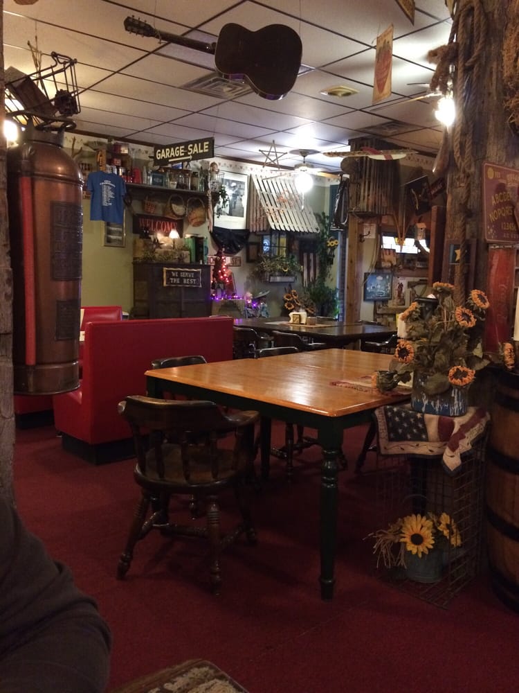 Pizza Royal Pizza 5723 Lake Ave, Saint Joseph, MO Restaurant