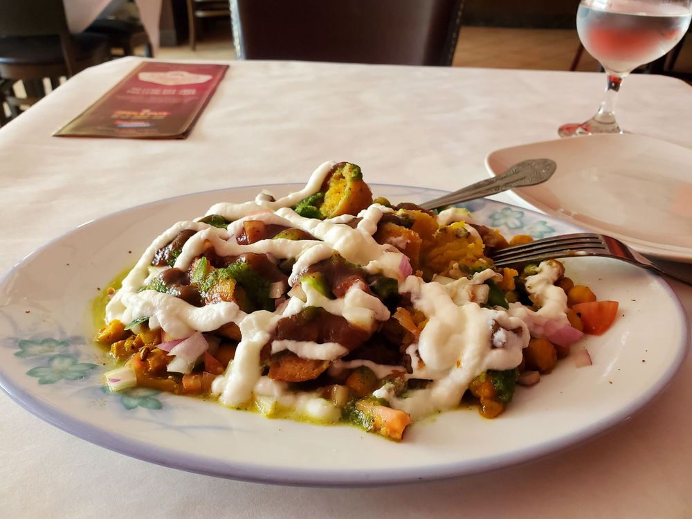 Hylan Curry & Grill 