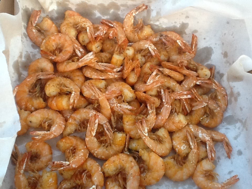 1 lb of medium size shrimp, deepfried then seasoned. Yelp 1 lb of medium size shrimp, deepfried then seasoned. Yelp