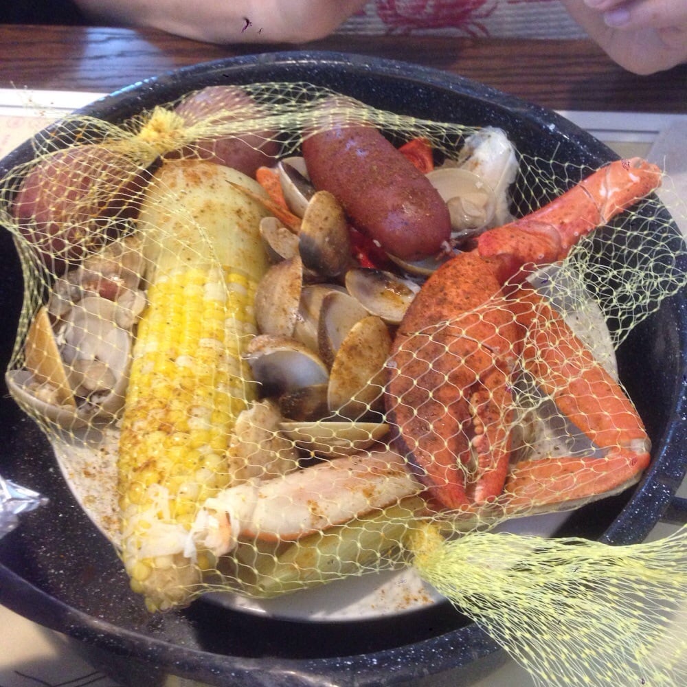 Samuel Adams Steamer Pot snowcrab, lobster claws, mini clams, smoked