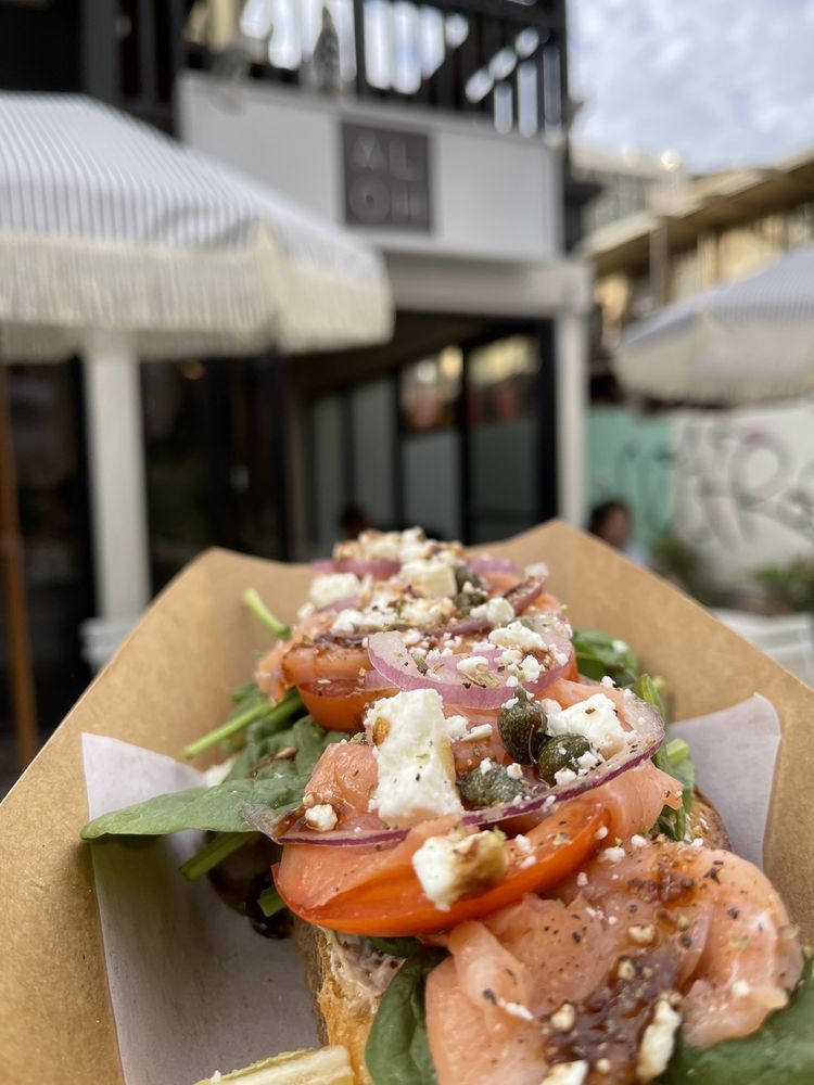 ALOH Health Bar & Cafe