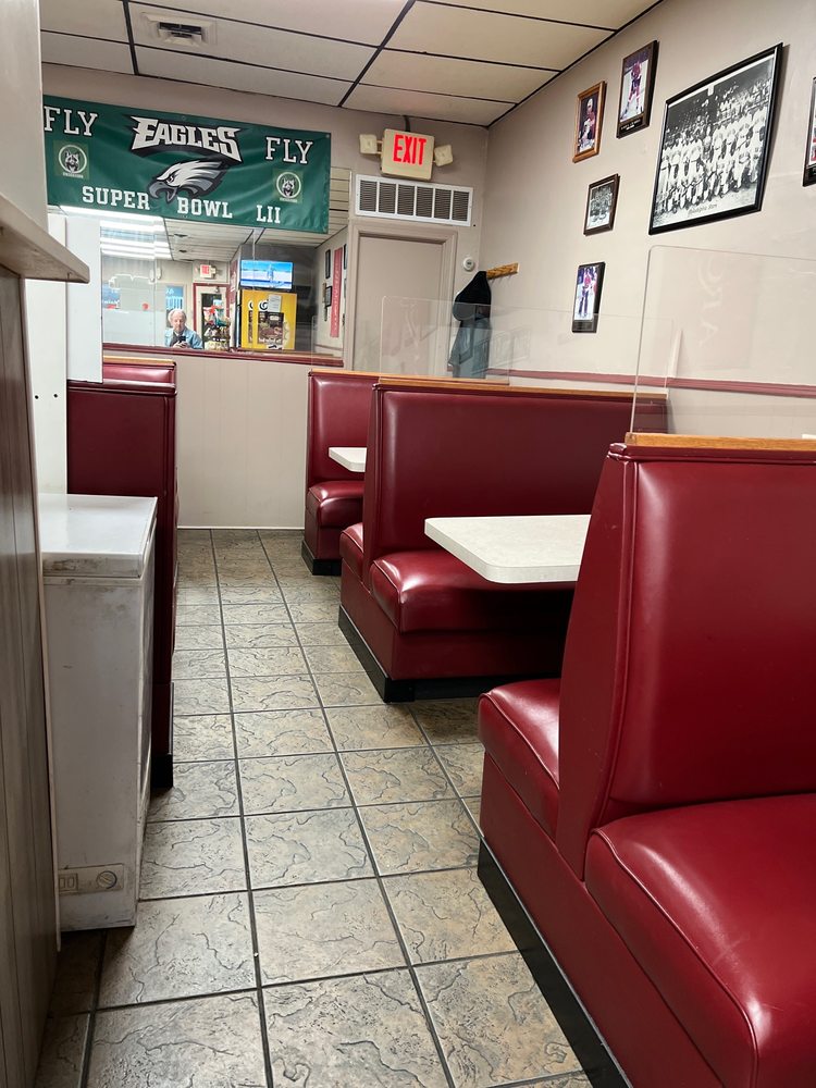 Rockys Deli Style Restaurant