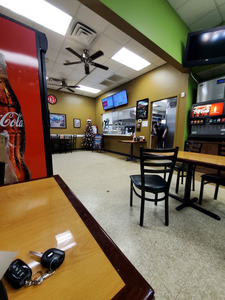 3 Olives Pizza & Deli