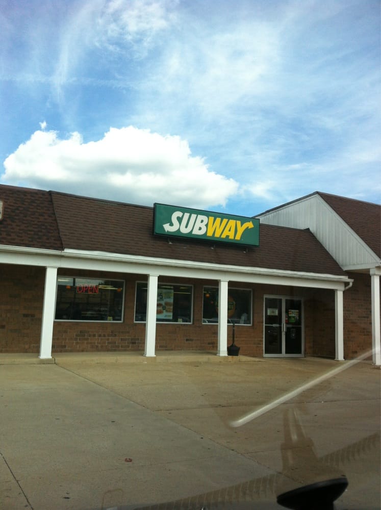 Subway Sandwiches 2394 Locust St S, Canal Fulton, OH Restaurant