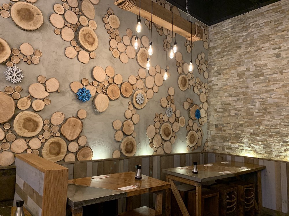 Nice Wall Decor Very Rustic Feels Like A Japanese Log