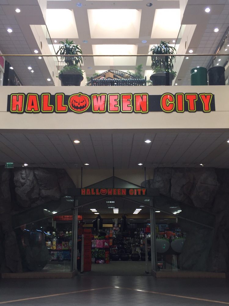 Halloween City CLOSED Party Supplies 201 E Magnolia Blvd, Burbank