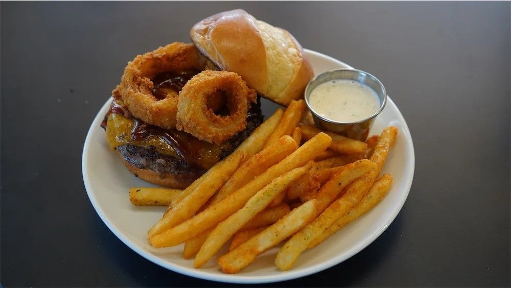 The Lookout Restaurant & Bar