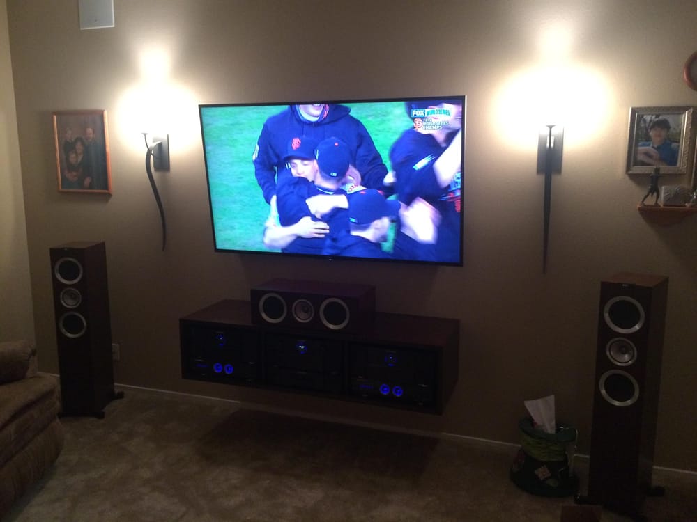 70 Sony Xbr Tv Mounted On The Wall With Tower Speakers And An Av 30 Photos For Pro Av Home Theater