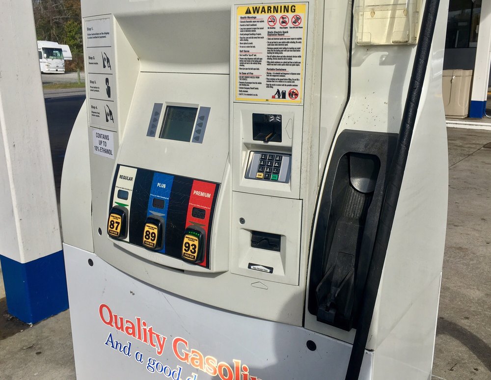 Circle D Food Mart 9