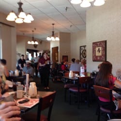 Brigs Great Beginnings 67 Photos 115 Reviews Breakfast Photo Of Brigs Great Beginnings Raleigh Nc United States Busy Sunday