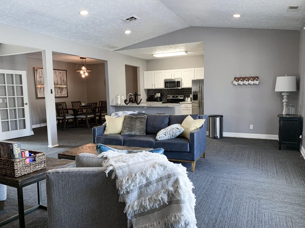 Pine Lake Heights Apartments
