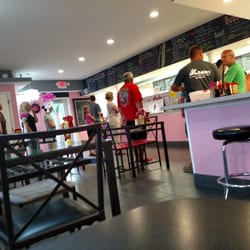 Curley Cone 46 Photos 15 Reviews Ice Cream Frozen Yogurt Photo Of Curley Cone Wayland Mi United States