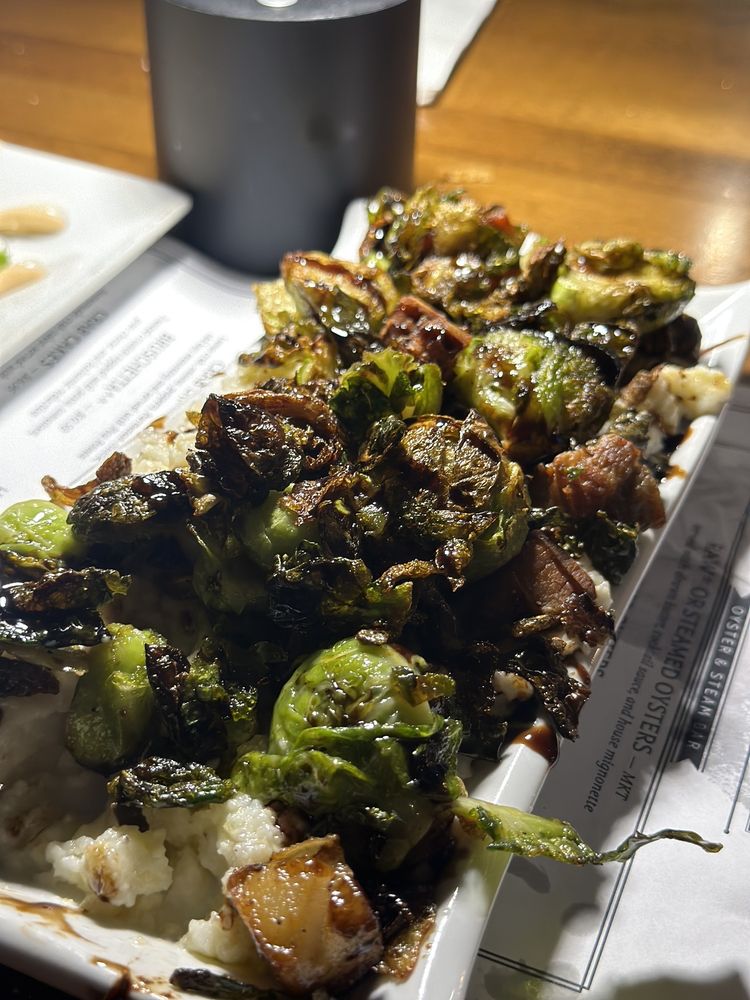 Main and Mill Oyster Bar and Tavern