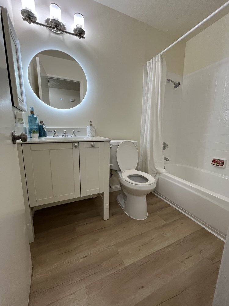 image of business USA Carpet and Vinyl