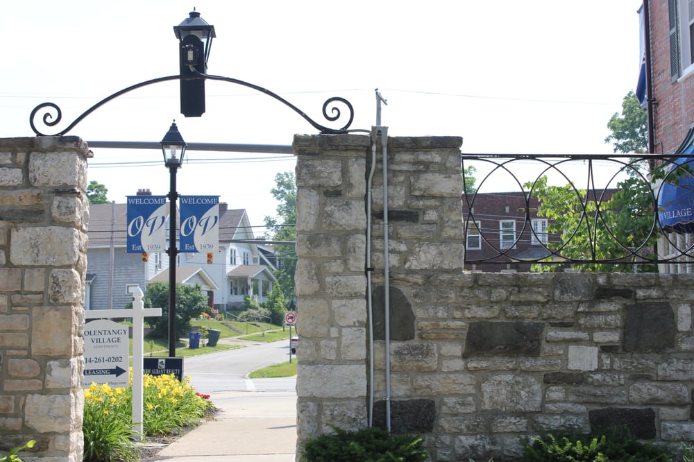 Olentangy Village 55 Photos & 17 Reviews Apartments 2907 N High