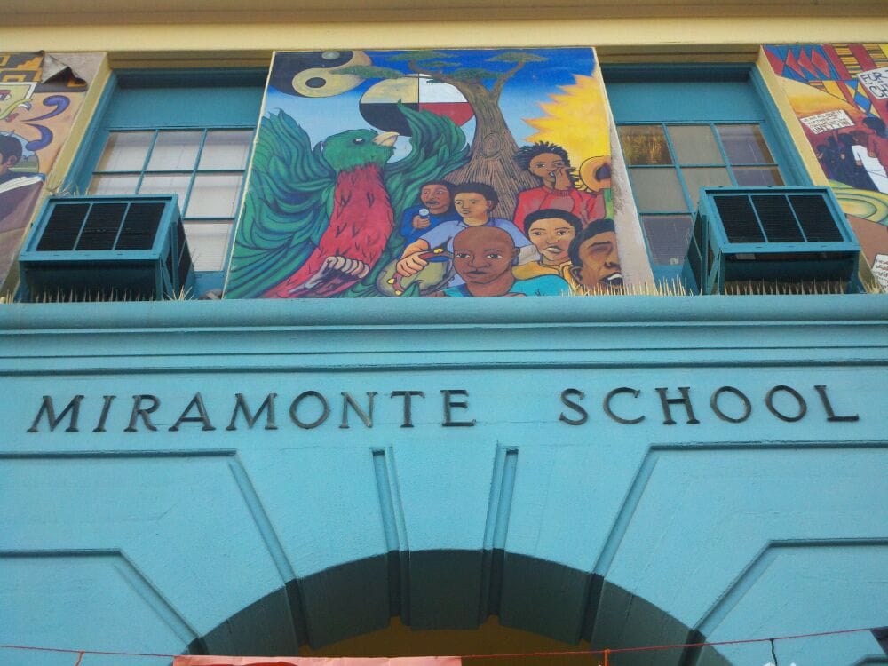 Miramonte Elementary School Elementary Schools 1400 E 68th St