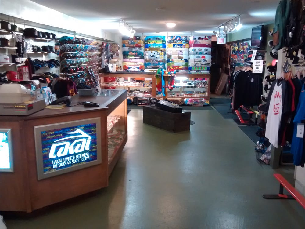 Hammer Skateboard Skate Shops 2225 Queen Street E, The Beach