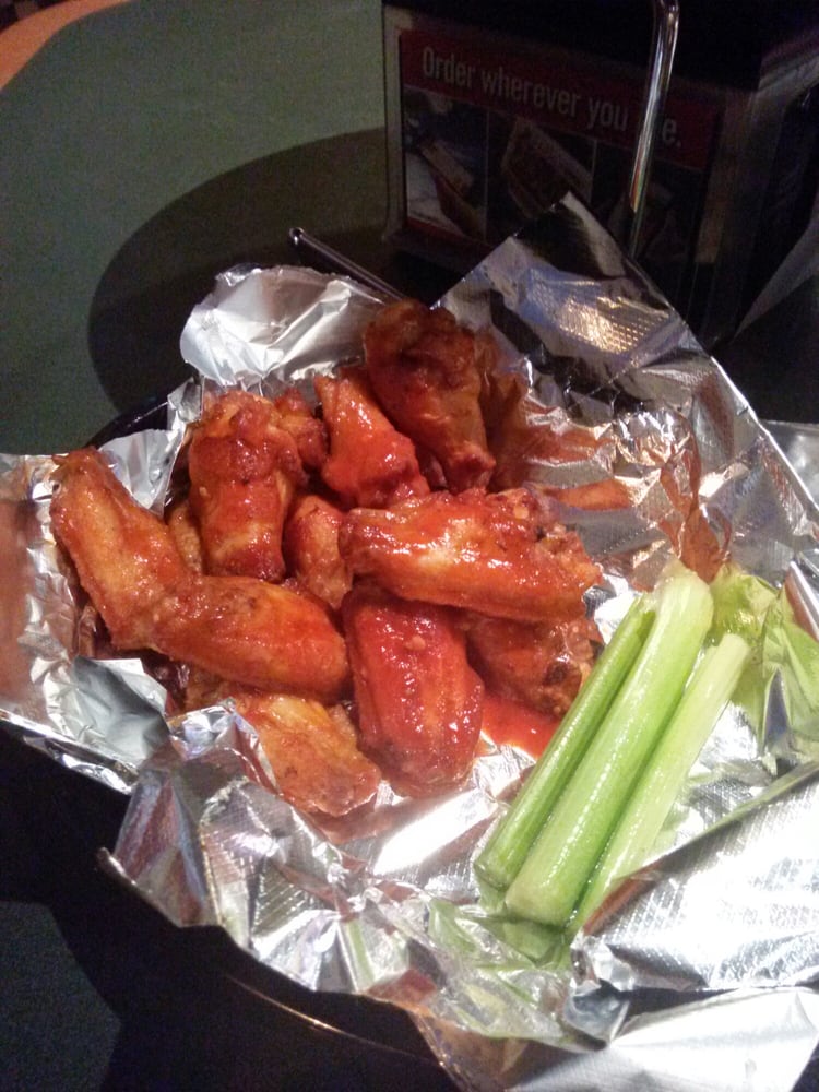 Classic Wings Medium Buffalo With Our Delicious Photo Of Round Table Visalia Ca United States Classic Wings Medium