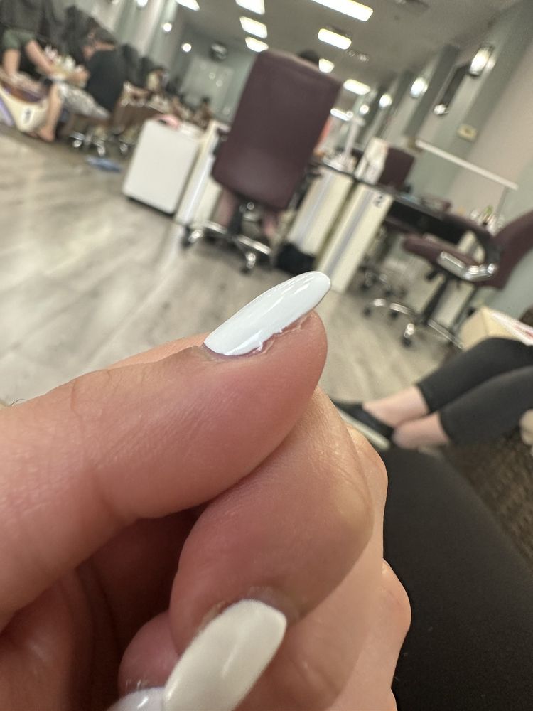 Luxe Nail Bar Image