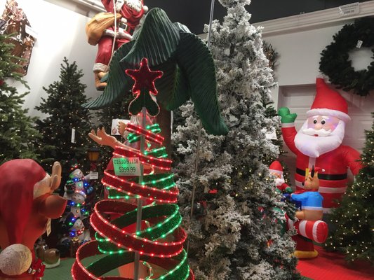 The Christmas Palace 9820 Nw 77th Ave Miami Lakes Fl E