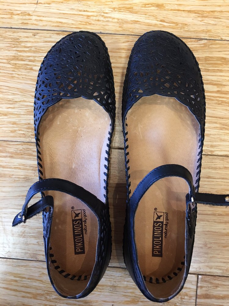 Footwear Etc 12 Photos & 32 Reviews Shoe Stores 123 N El Camino