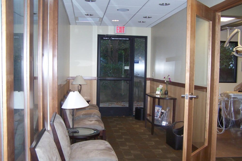 image of business Garry J Barone, DDS