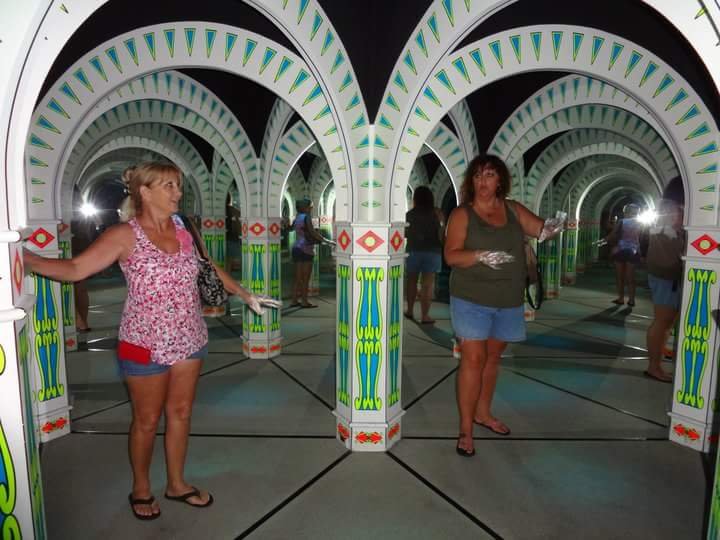 Amazing Mirror Maze 13 Photos 10 Reviews Arcades 919 Pkwy Amazing Mirror Maze 13 Photos 10 Reviews Arcades 919 Pkwy Gatlinburg Tn Phone Number Yelp