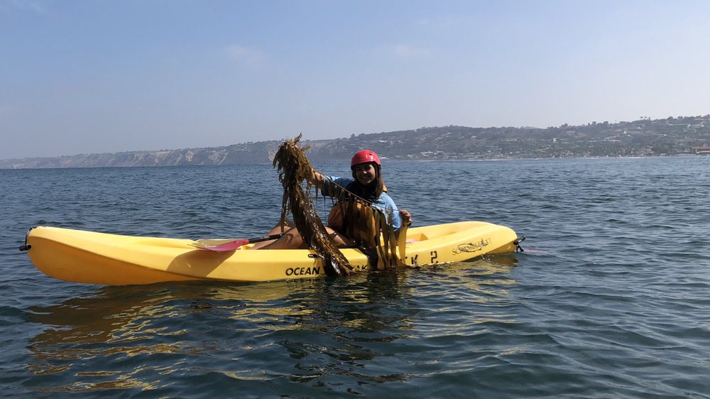 Kayak nella grotta marina di La Jolla