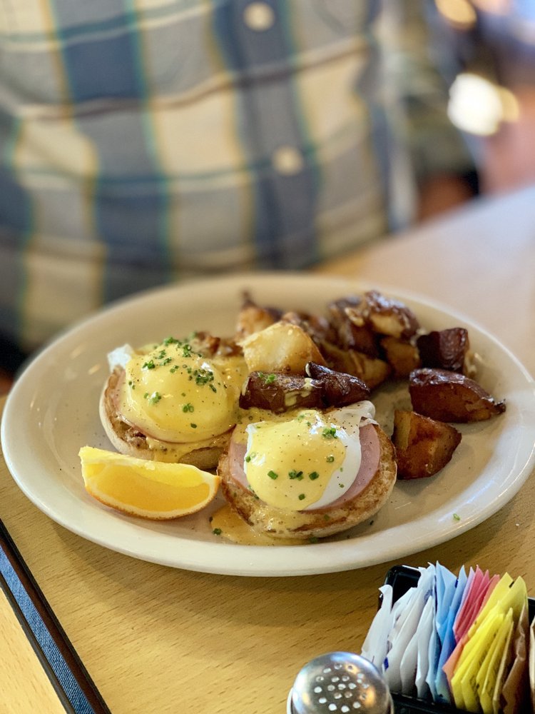 Trident Booksellers & Café