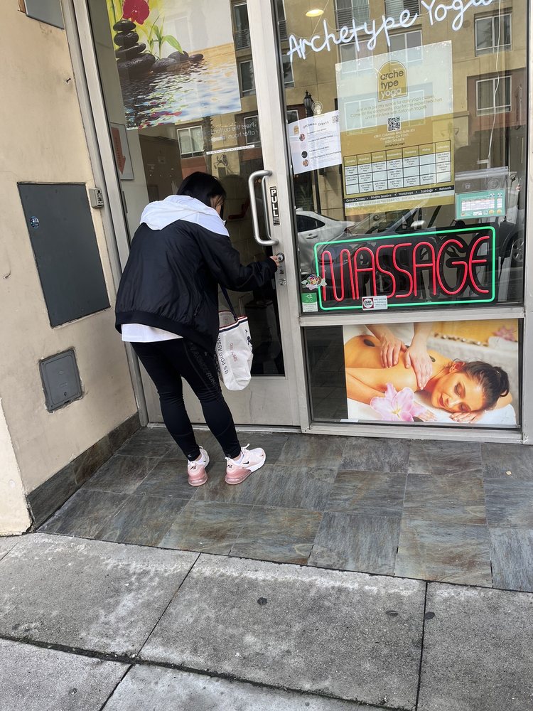 Crystal Massage & Skincare