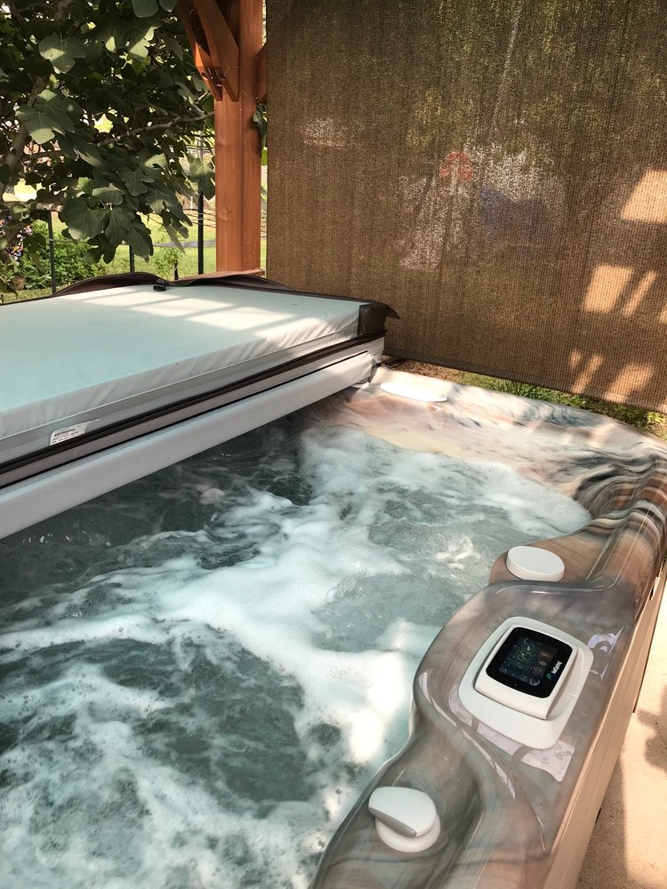 Leicar Hot Tubs, Pools, Supplies & More