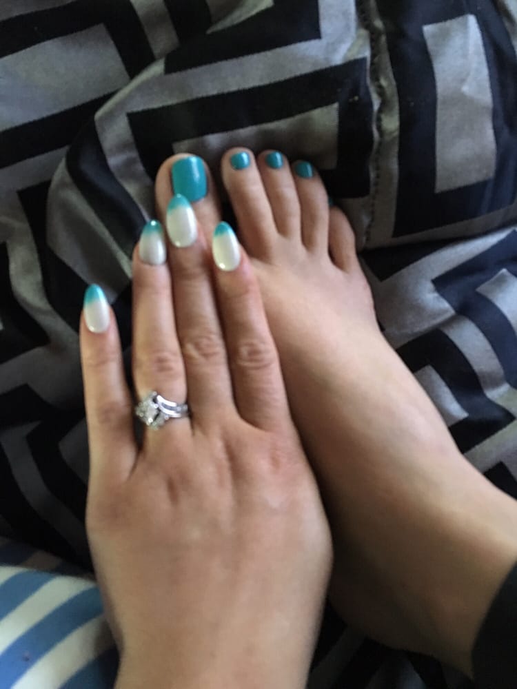 Number 12 In Mood Change No Chip Line When Warm Turns White Photo Of Le S Nail And Spa Des Plaines Il United States Number