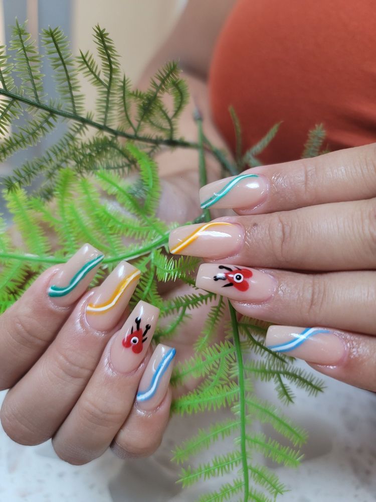 Savvy Nails