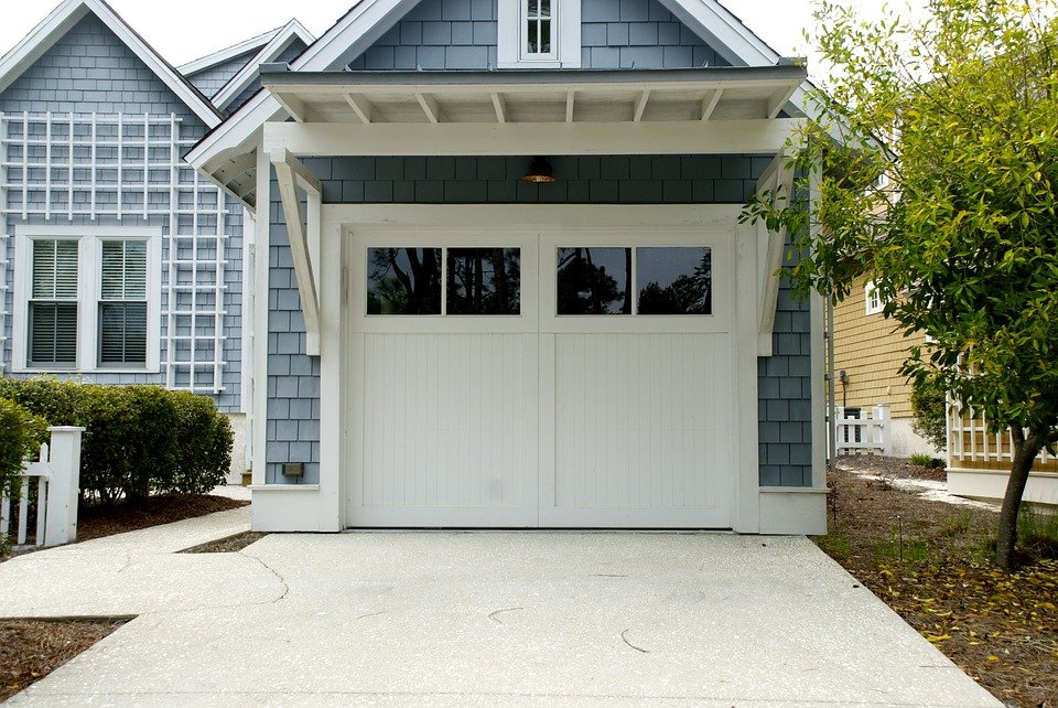 Affordable Garage Door Repair Services Near Prescott Wi