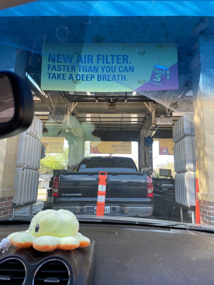 Take 5 Oil Change