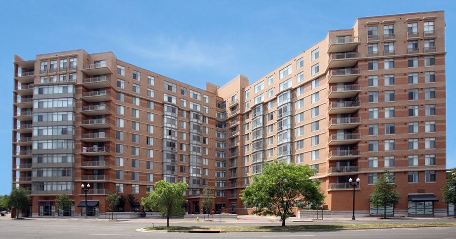 The Reserve at Clarendon Centre Apartments