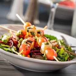 Best Restaurants Near Yogi Bear S Jellystone Park Tower In 1 Waterfront Grille