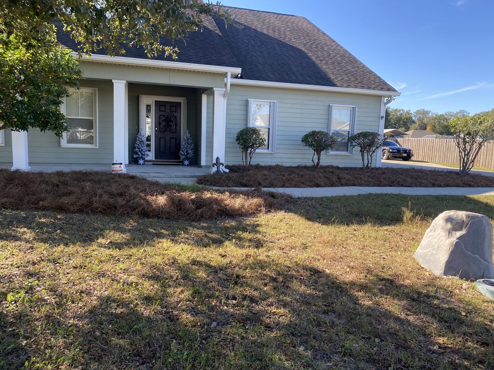 Kelley’s lawn and landscape